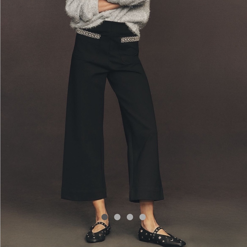 The Colette Crop Rhinestone
Pocket Pants by Maeve 27 NWT